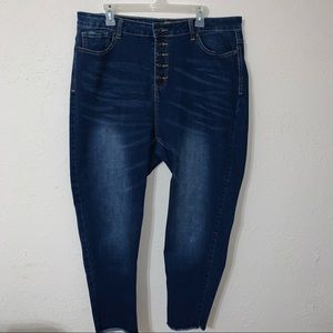Suzanne Betro Button Fly Hugh Rise Skinny Jeans.